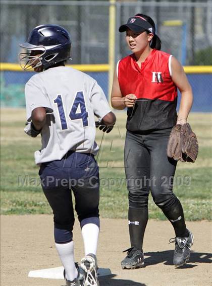 Thumbnail 3 in Harvard-Westlake @ Notre Dame photogallery.
