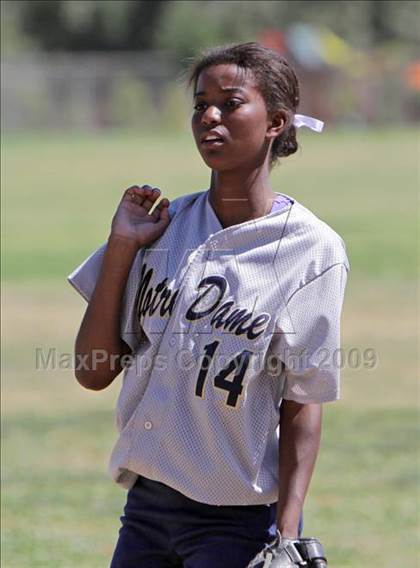 Thumbnail 2 in Harvard-Westlake @ Notre Dame photogallery.