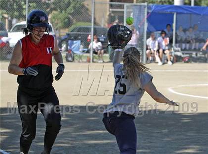 Thumbnail 3 in Harvard-Westlake @ Notre Dame photogallery.