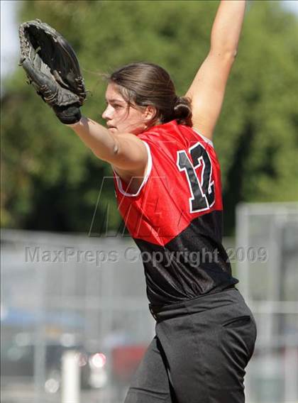 Thumbnail 1 in Harvard-Westlake @ Notre Dame photogallery.