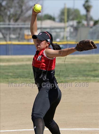 Thumbnail 1 in Harvard-Westlake @ Notre Dame photogallery.
