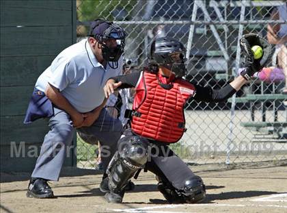 Thumbnail 2 in Harvard-Westlake @ Notre Dame photogallery.