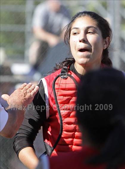 Thumbnail 2 in Harvard-Westlake @ Notre Dame photogallery.