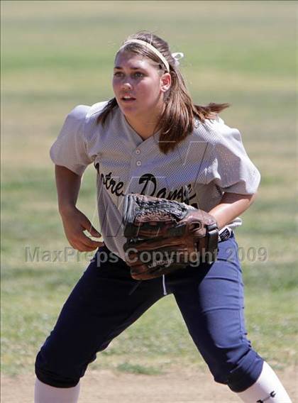Thumbnail 3 in Harvard-Westlake @ Notre Dame photogallery.