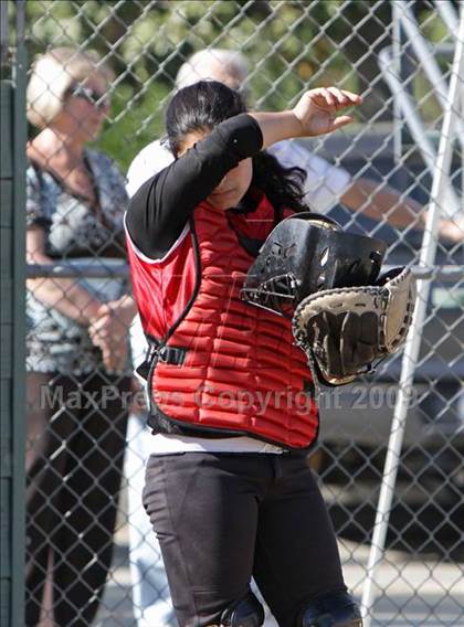 Thumbnail 1 in Harvard-Westlake @ Notre Dame photogallery.