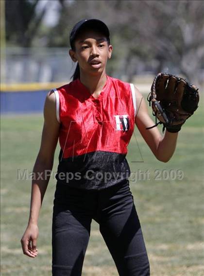 Thumbnail 3 in Harvard-Westlake @ Notre Dame photogallery.