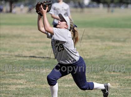 Thumbnail 3 in Harvard-Westlake @ Notre Dame photogallery.