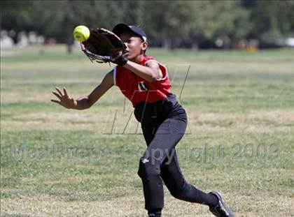 Thumbnail 1 in Harvard-Westlake @ Notre Dame photogallery.