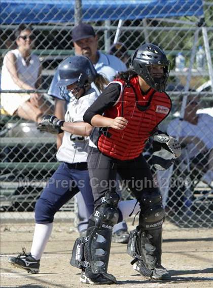 Thumbnail 2 in Harvard-Westlake @ Notre Dame photogallery.