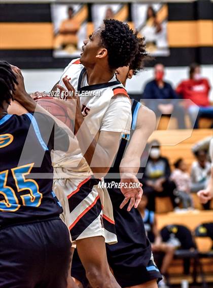 Thumbnail 2 in Grandview vs Shawnee Mission Northwest  (Mid-Season Tournament) photogallery.