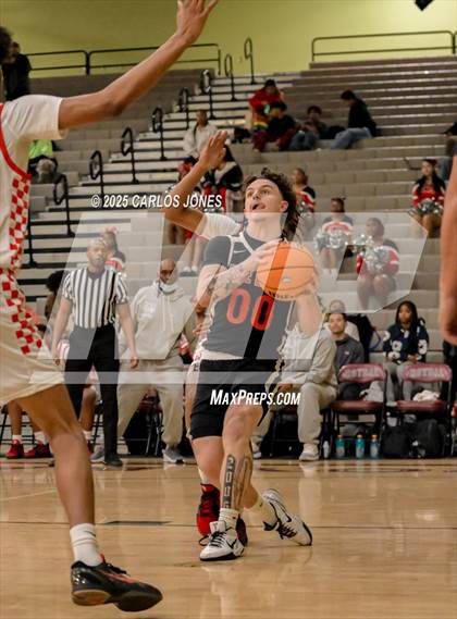 Thumbnail 3 in Cleveland vs. Westchester (CIF CS Open Division Semifinal) photogallery.