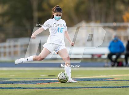 Thumbnail 2 in Chief Sealth @ Eastside Catholic photogallery.