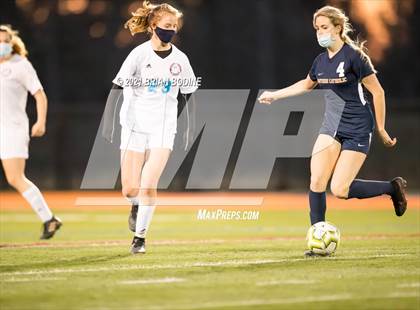 Thumbnail 2 in Chief Sealth @ Eastside Catholic photogallery.