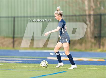 Thumbnail 1 in Chief Sealth @ Eastside Catholic photogallery.