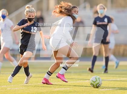 Thumbnail 3 in Chief Sealth @ Eastside Catholic photogallery.