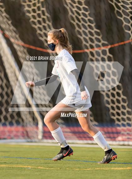 Thumbnail 3 in Chief Sealth @ Eastside Catholic photogallery.