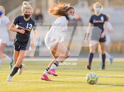 Thumbnail 1 in Chief Sealth @ Eastside Catholic photogallery.