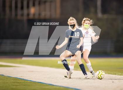Thumbnail 2 in Chief Sealth @ Eastside Catholic photogallery.