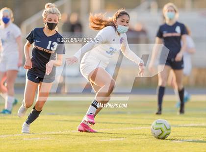 Thumbnail 2 in Chief Sealth @ Eastside Catholic photogallery.