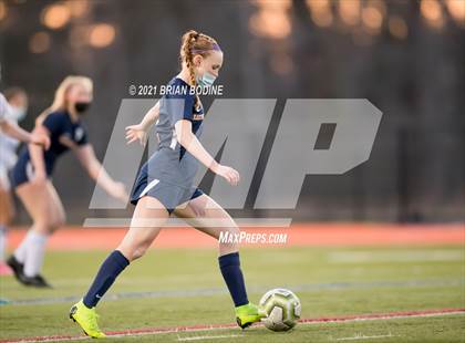 Thumbnail 3 in Chief Sealth @ Eastside Catholic photogallery.