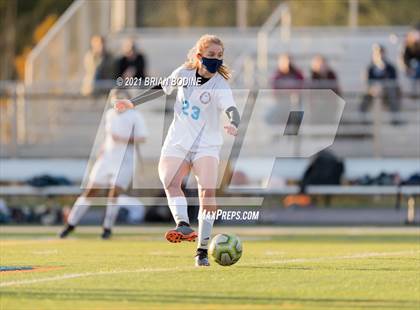 Thumbnail 3 in Chief Sealth @ Eastside Catholic photogallery.