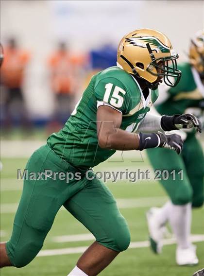 Thumbnail 2 in DeSoto vs. Douglass (Kirk Herbstreit National Kickoff Classic) photogallery.