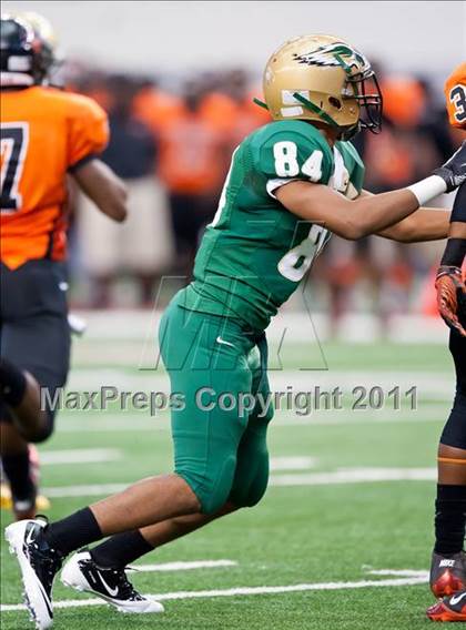 Thumbnail 3 in DeSoto vs. Douglass (Kirk Herbstreit National Kickoff Classic) photogallery.
