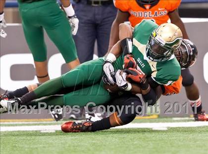 Thumbnail 1 in DeSoto vs. Douglass (Kirk Herbstreit National Kickoff Classic) photogallery.