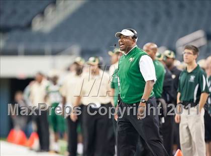 Thumbnail 2 in DeSoto vs. Douglass (Kirk Herbstreit National Kickoff Classic) photogallery.
