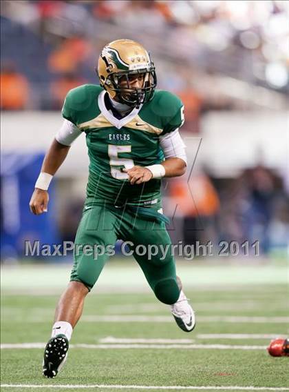 Thumbnail 2 in DeSoto vs. Douglass (Kirk Herbstreit National Kickoff Classic) photogallery.
