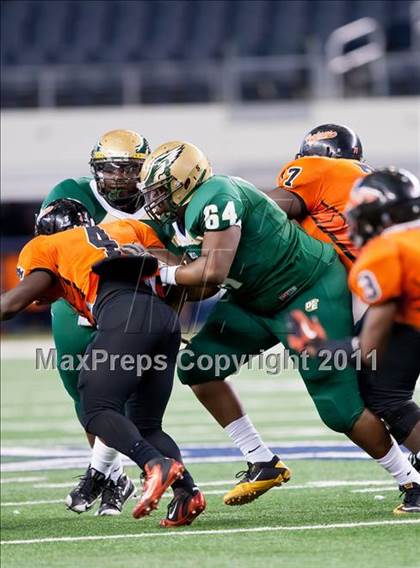 Thumbnail 3 in DeSoto vs. Douglass (Kirk Herbstreit National Kickoff Classic) photogallery.