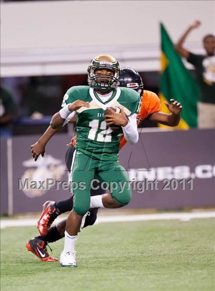 Thumbnail 1 in DeSoto vs. Douglass (Kirk Herbstreit National Kickoff Classic) photogallery.