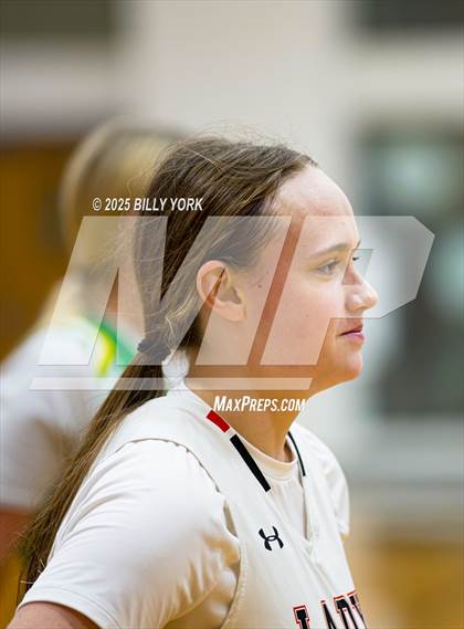 Thumbnail 2 in Grand Saline vs Miller Grove photogallery.