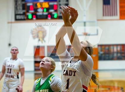 Thumbnail 1 in Grand Saline vs Miller Grove photogallery.