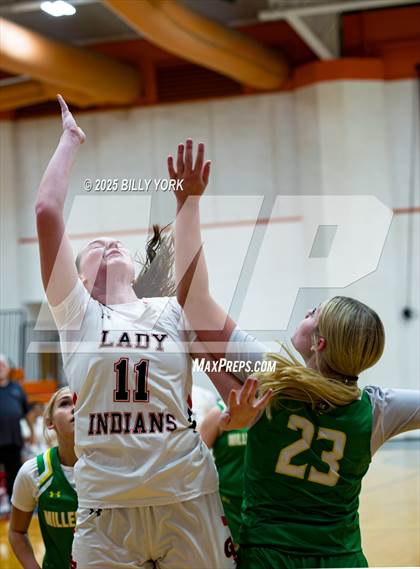 Thumbnail 3 in Grand Saline vs Miller Grove photogallery.