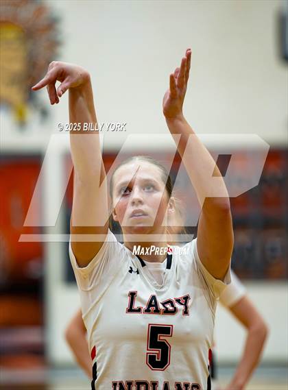 Thumbnail 2 in Grand Saline vs Miller Grove photogallery.