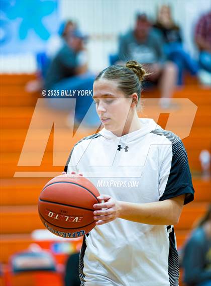 Thumbnail 3 in Grand Saline vs Miller Grove photogallery.