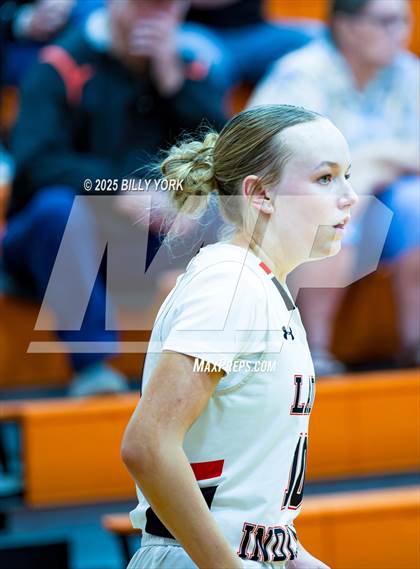 Thumbnail 2 in Grand Saline vs Miller Grove photogallery.