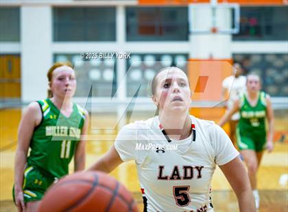 Thumbnail 3 in Grand Saline vs Miller Grove photogallery.