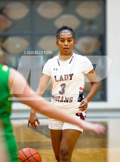 Thumbnail 2 in Grand Saline vs Miller Grove photogallery.