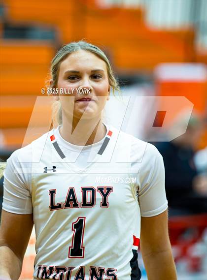 Thumbnail 3 in Grand Saline vs Miller Grove photogallery.