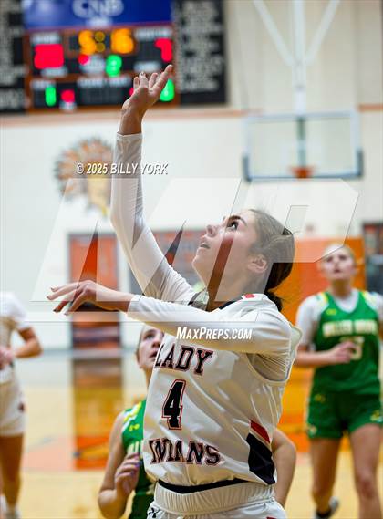Thumbnail 1 in Grand Saline vs Miller Grove photogallery.