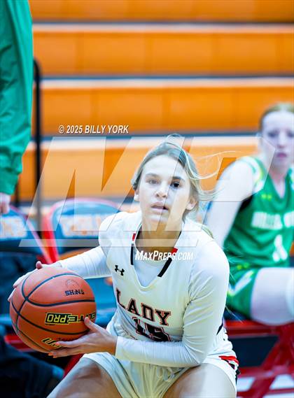 Thumbnail 2 in Grand Saline vs Miller Grove photogallery.