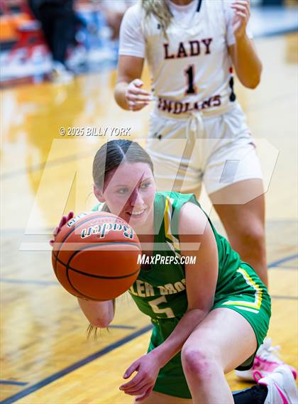 Thumbnail 2 in Grand Saline vs Miller Grove photogallery.