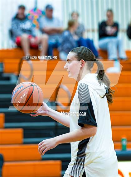 Thumbnail 3 in Grand Saline vs Miller Grove photogallery.