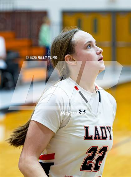 Thumbnail 3 in Grand Saline vs Miller Grove photogallery.