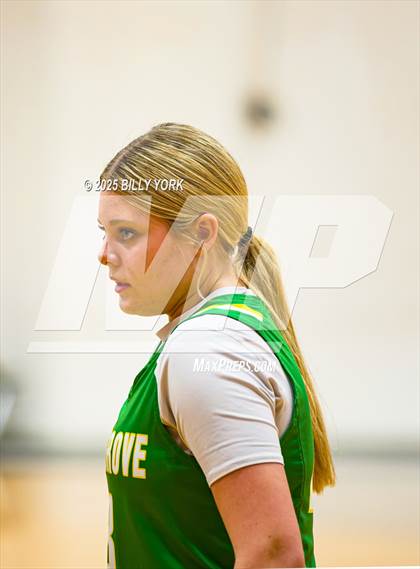 Thumbnail 3 in Grand Saline vs Miller Grove photogallery.