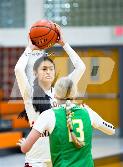 Thumbnail 3 in Grand Saline vs Miller Grove photogallery.