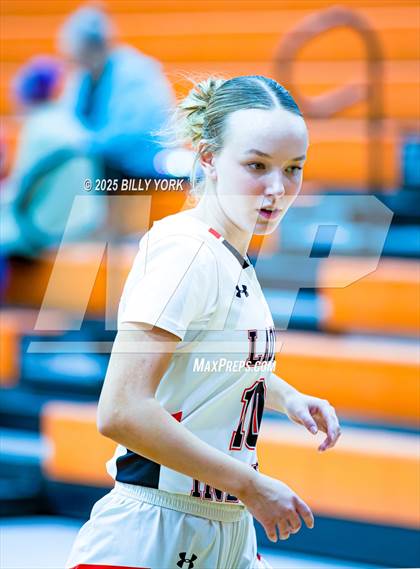 Thumbnail 2 in Grand Saline vs Miller Grove photogallery.