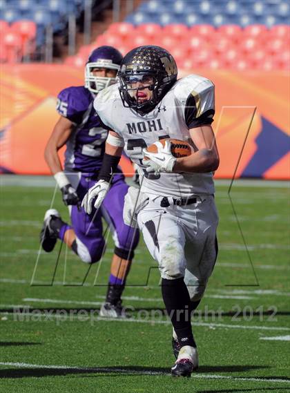Thumbnail 3 in Monarch vs. Denver South (CHSAA 4A Final) photogallery.